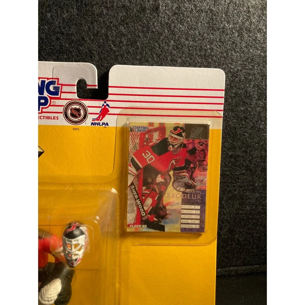 1995 Starting Lineup Martin Brodeur New Jersey Devils Goalie Figure Kenner Fleer